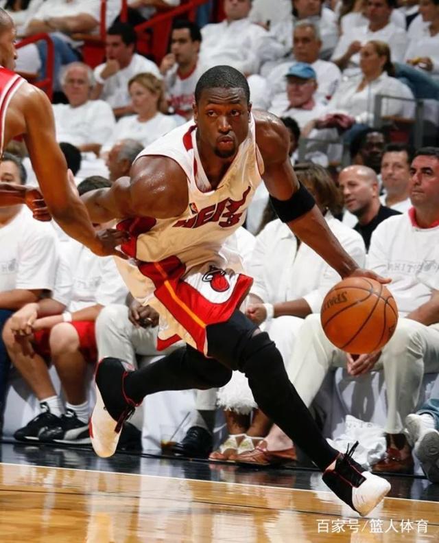 赛场表现对 赛场表现对